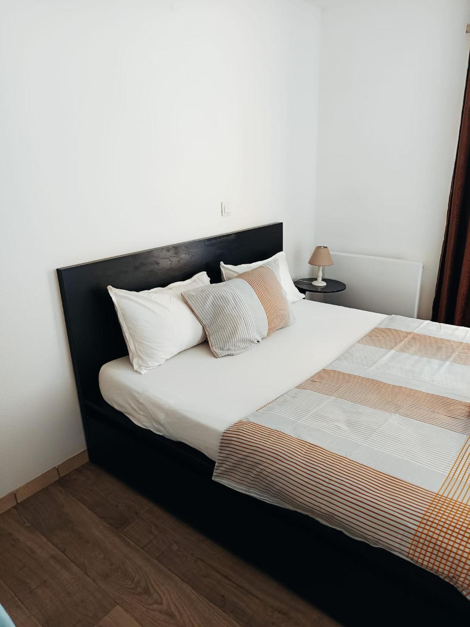 Douillet-Kanamappart-Euroairport Appartement Saint-Louis  Buitenkant foto