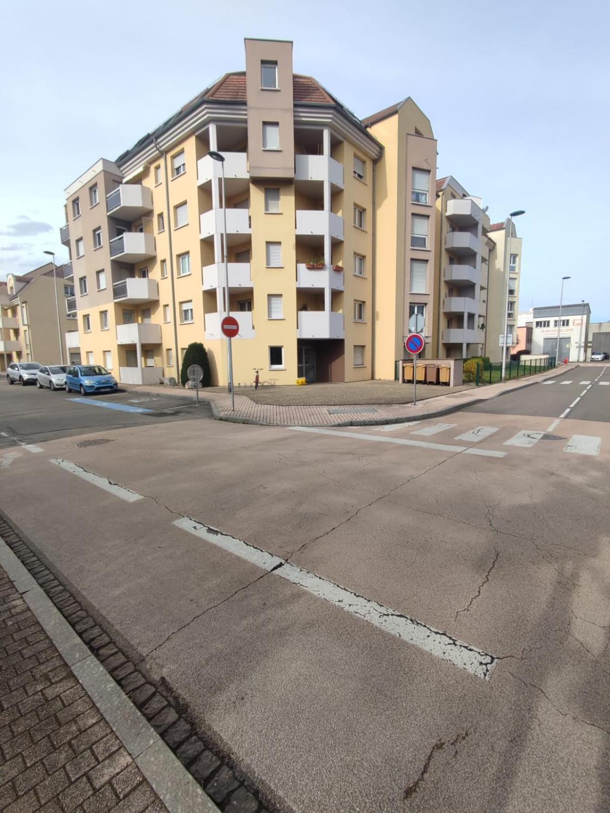 Douillet-Kanamappart-Euroairport Appartement Saint-Louis  Buitenkant foto